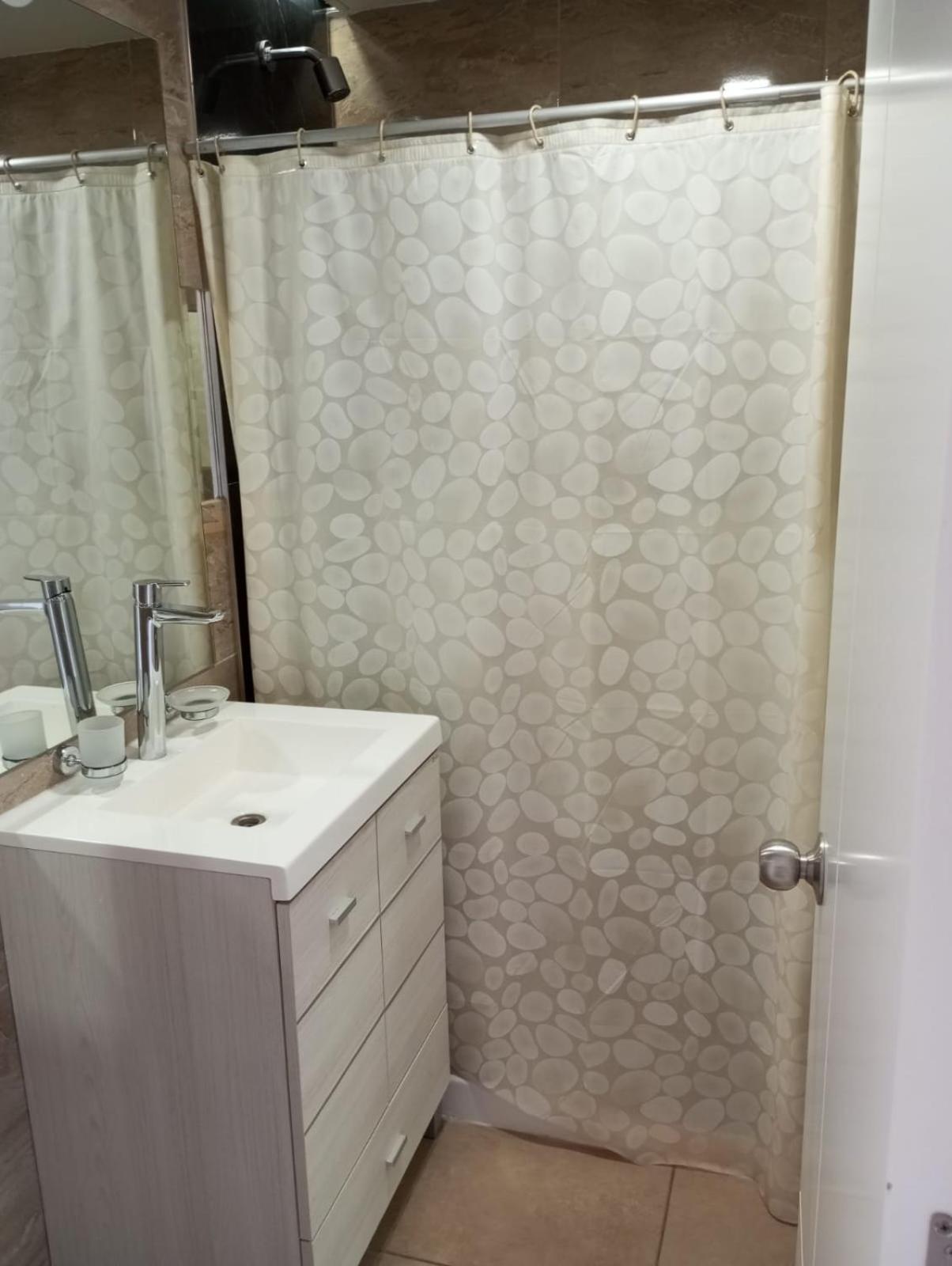 Edificio Leonardo Premium Centro Apartment *