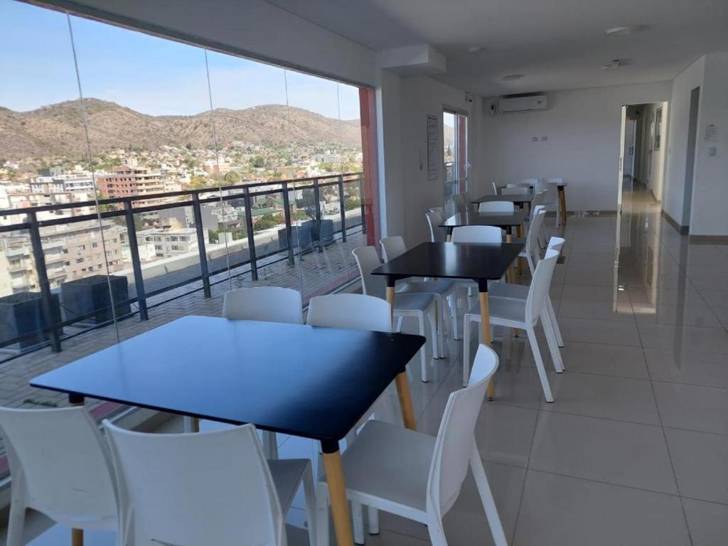 Edificio Leonardo Premium Centro Apartment